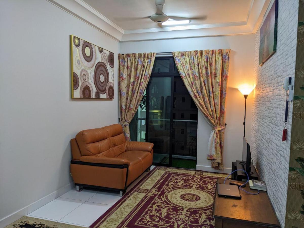 D'zayn Serviced At The Platino Apartment Johor Bahru
