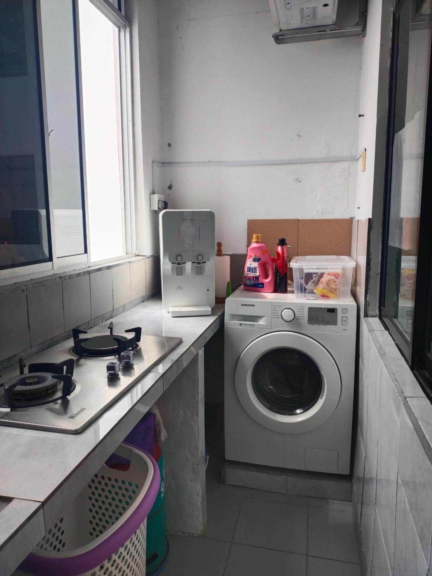 D'zayn Serviced At The Platino Apartment *